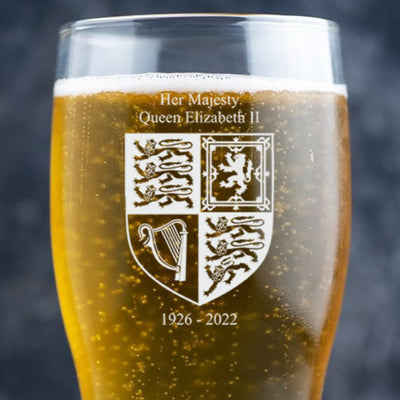 Her Majesty the Queen Elizabeth II Coat of Arms Memorial Pint Glass