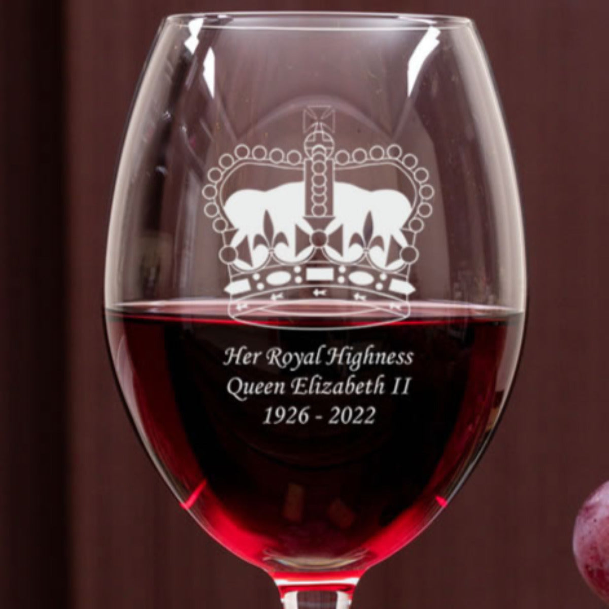 In Memory of HRH her Majesty the Queen Elizabeth II Wine Glass