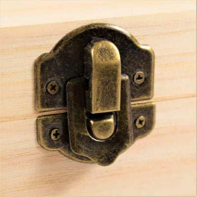 Personalised, Engraved Wooden Key Box - Family Key Box